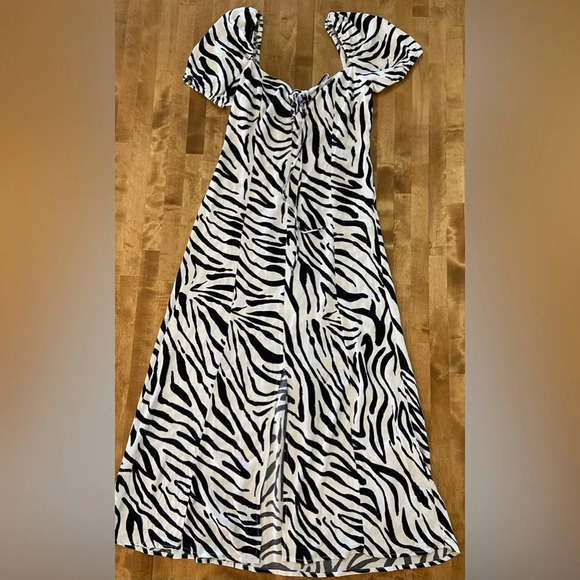STRADIVARIUS ASOS Zebra Print Black & White Maxi Dress Short Sleeves Medium NWT - Picture 4 of 8